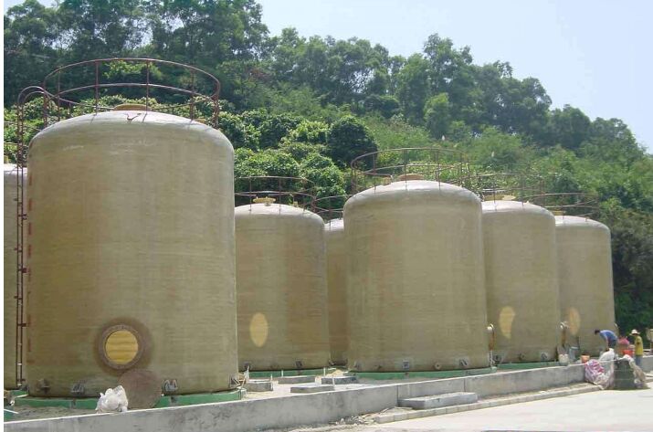 玻璃鋼鹽酸罐成品圖